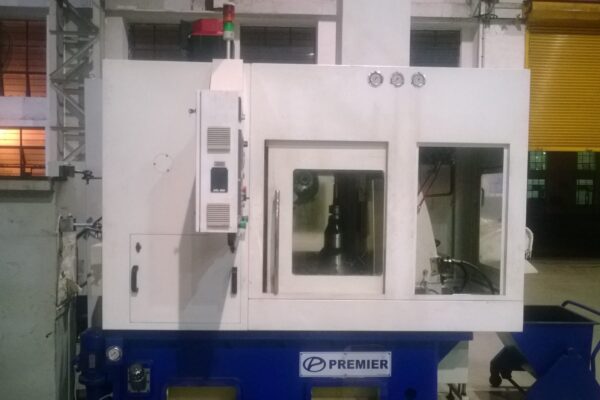 Gear hobbing machine 1